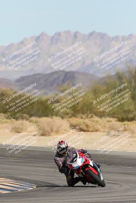 media/Nov-16-2025-Race Pace (Sun) [[8c5fa54630]]/Non Verified Riders (1st 20 Minutes)/2-Turn 10 (1010am)/